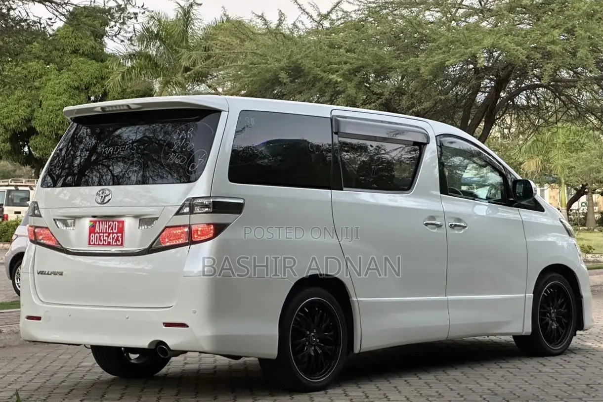 Toyota Vellfire 2008 White