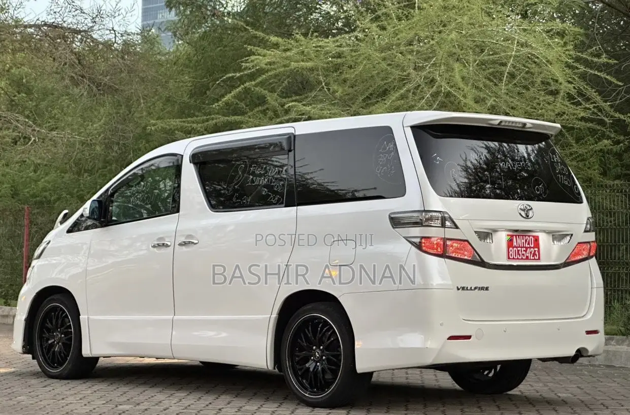 Toyota Vellfire 2008 White