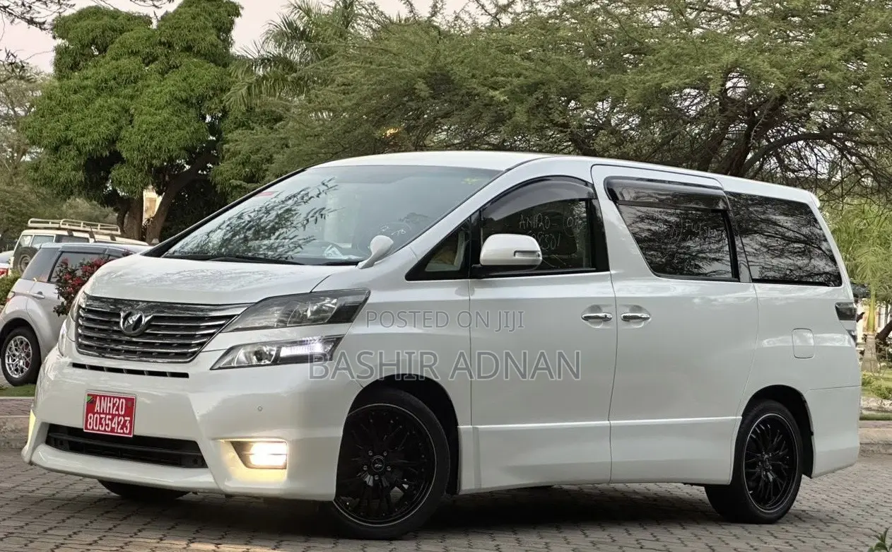 Toyota Vellfire 2008 White