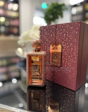 Queen of Roses Eau De Parfum by Lattafa, Luxurious Feminine Fragrance