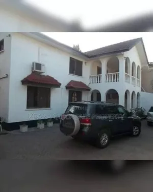 4bdrm House in Upanga East for sale