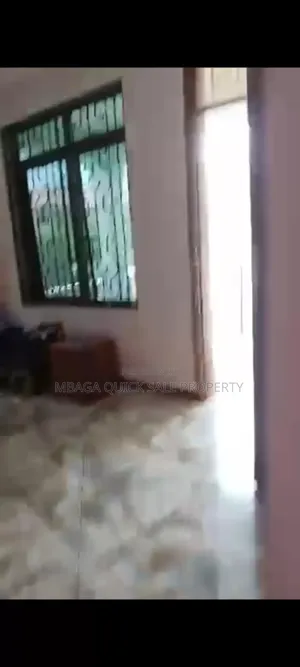 4bdrm House in Upanga East for sale