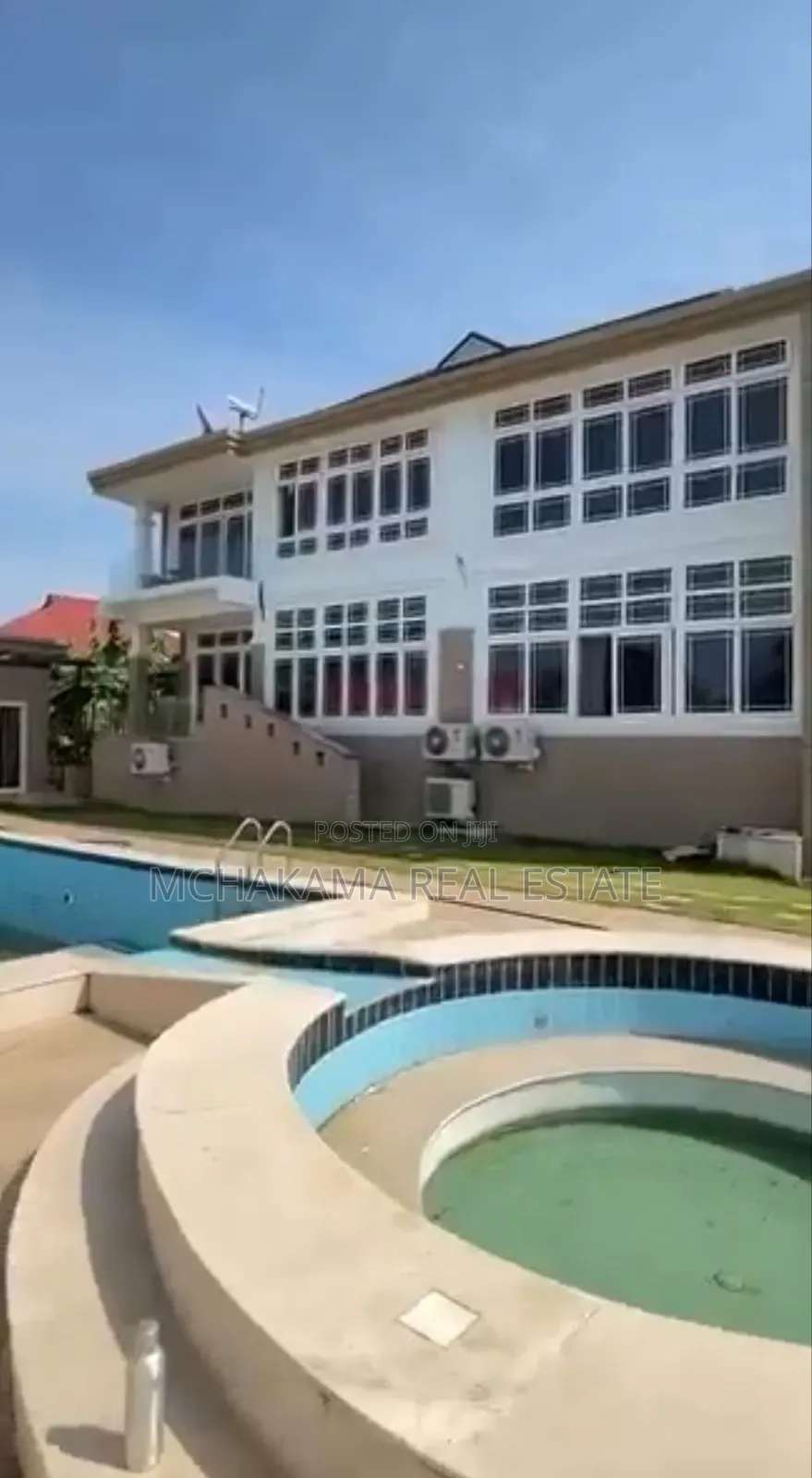6bdrm Block of Flats in Mchakama Real Estate, Mbweni for sale