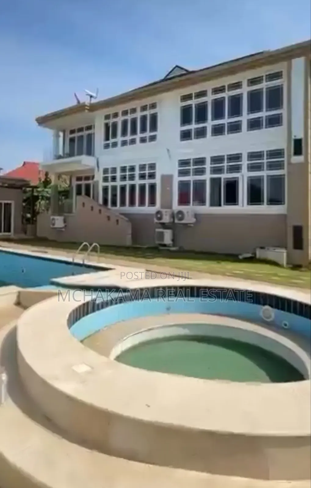 6bdrm Block of Flats in Mchakama Real Estate, Mbweni for sale