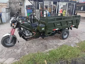 Bajaj Avenger 220 Cruise 2026 Green
