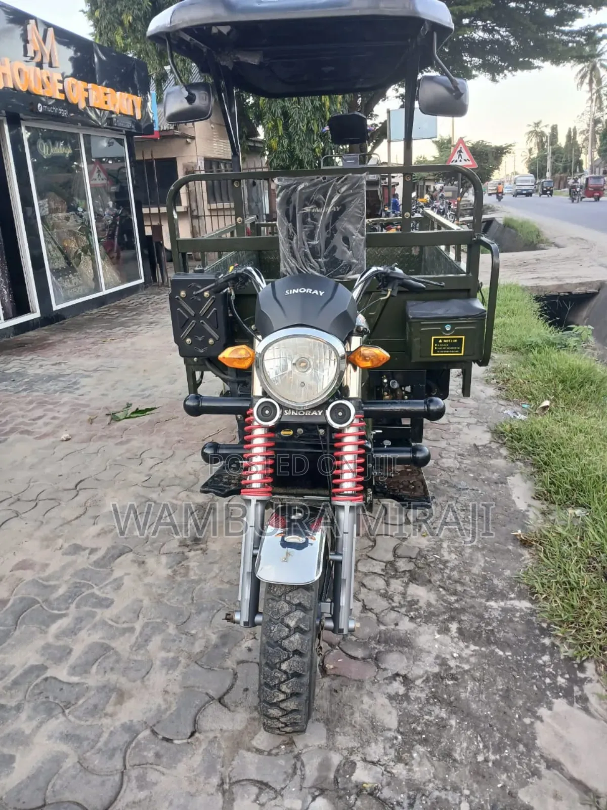 Bajaj Avenger 220 Cruise 2026 Green