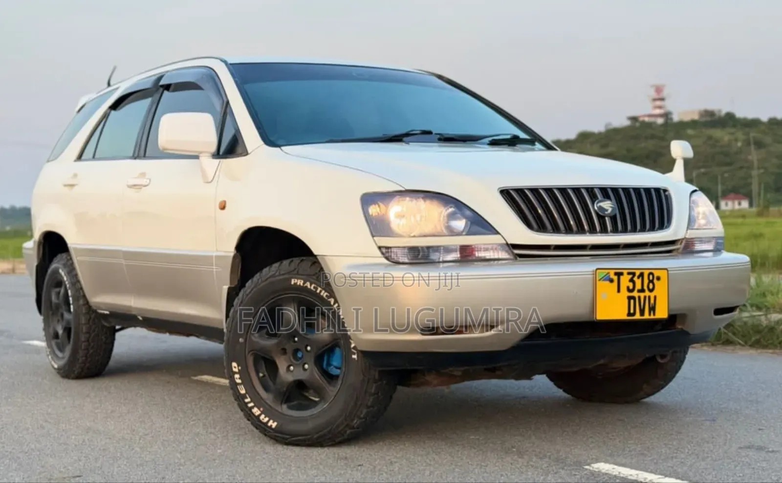 Toyota Harrier 2001 White