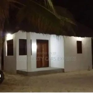 Furnished 20bdrm Bungalow in Mnara Hotel Beach ⛱️, Masoko for sale