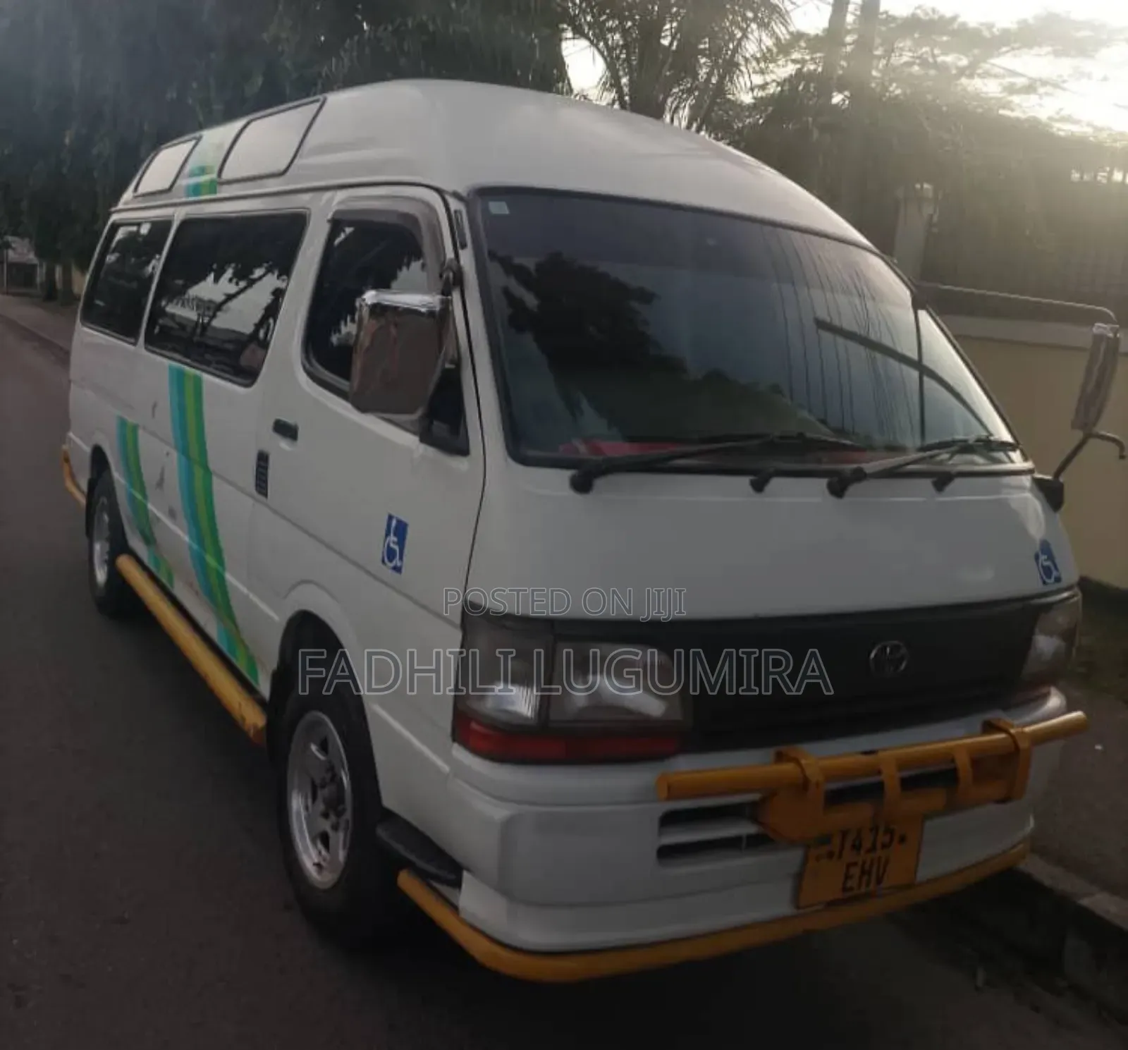 Toyota HiAce 1999 Pearl