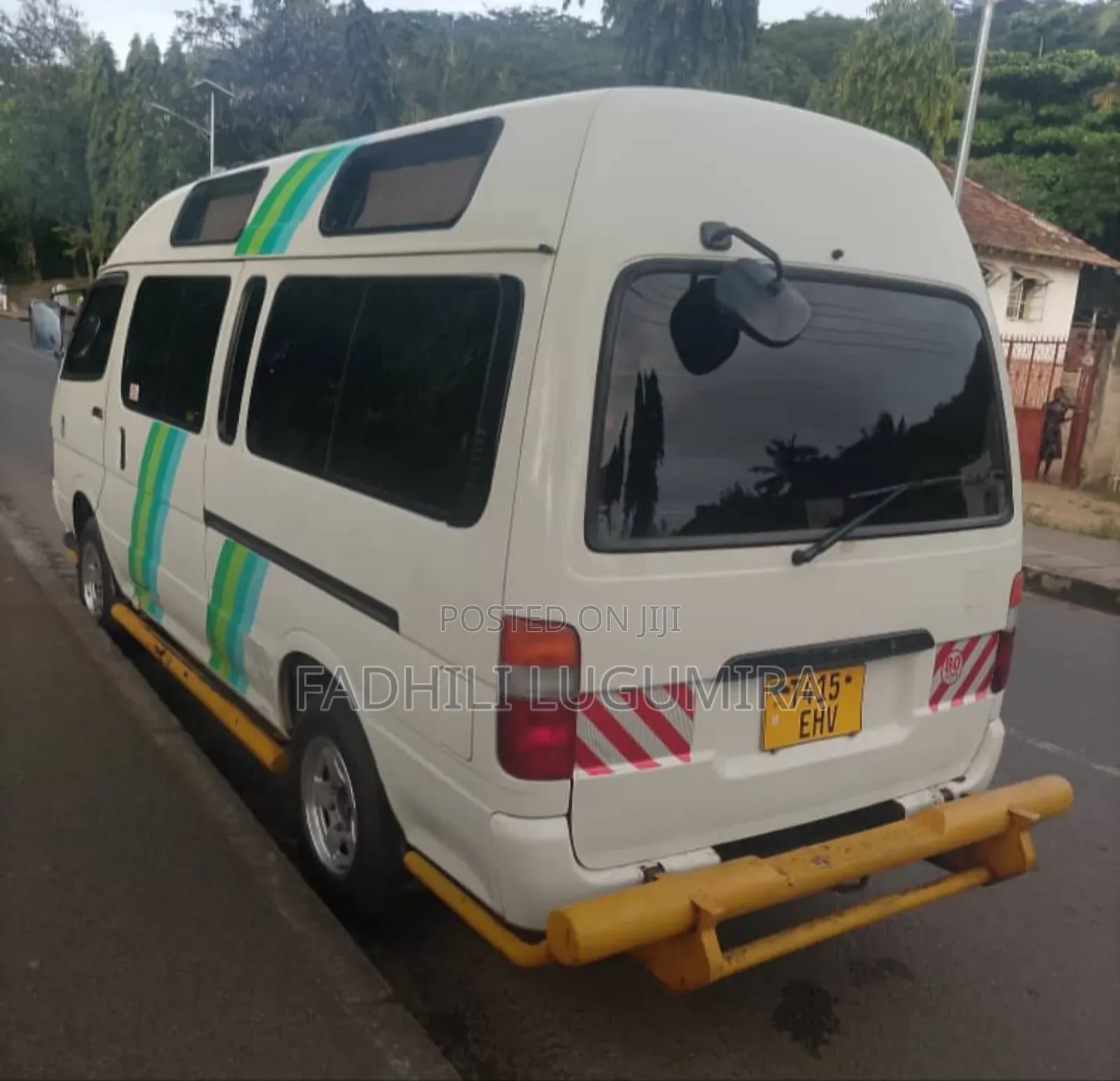 Toyota HiAce 1999 Pearl
