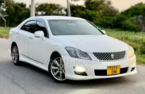 Toyota Crown 2008 White