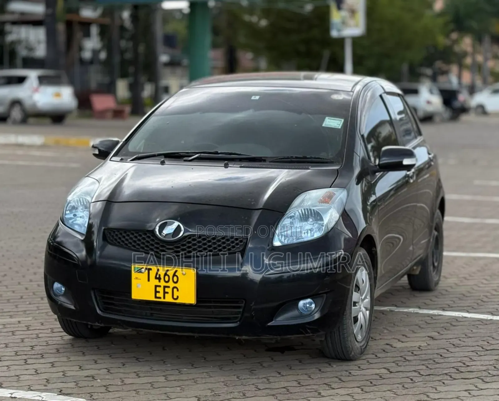 Toyota Vitz 2008 Black