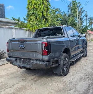 Ford Ranger Wildtrak 2024 Gray