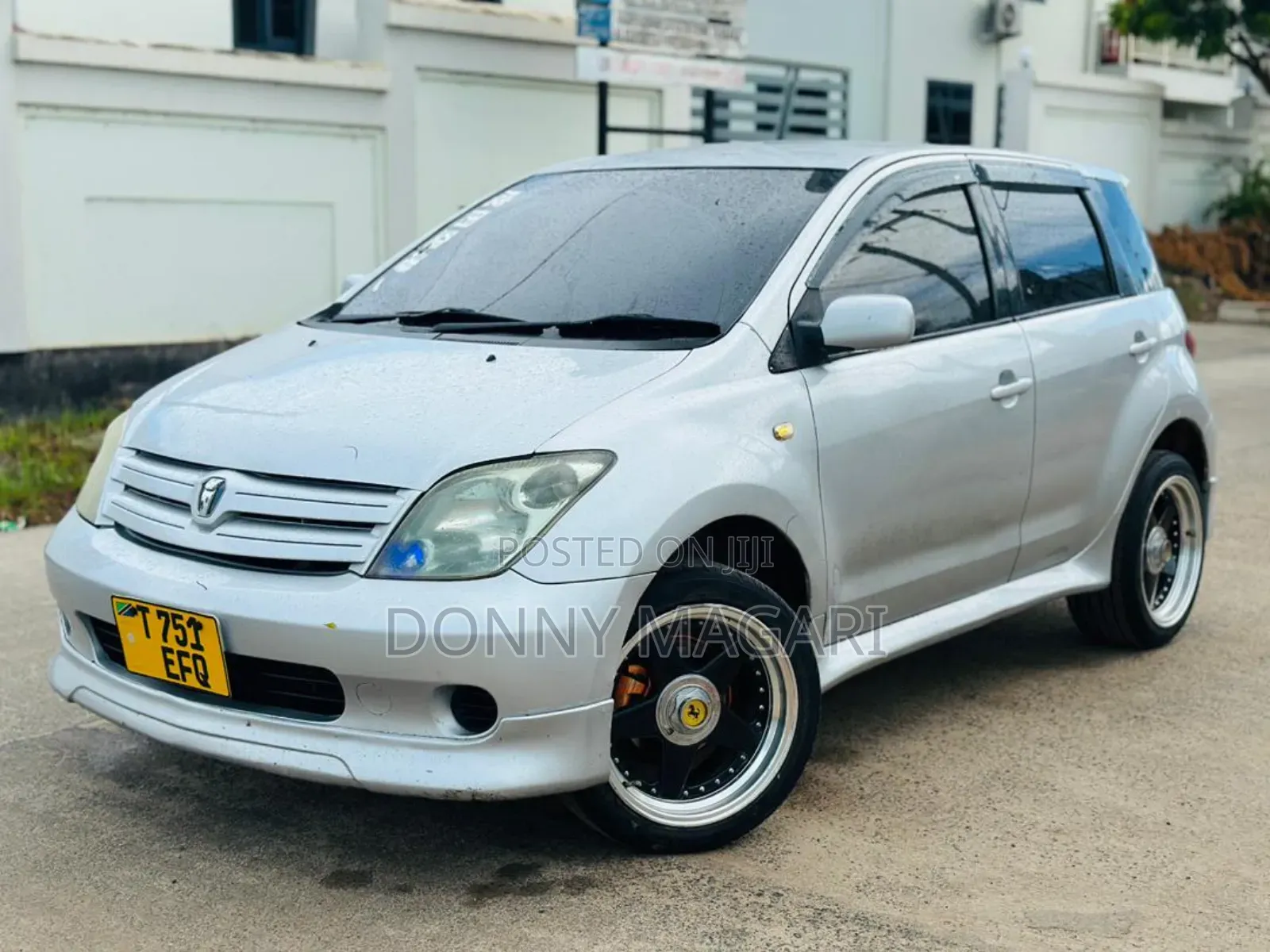 Toyota IST 2004 Silver