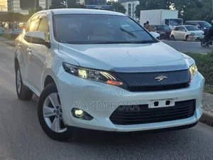 Toyota Harrier 2.0 2016 White