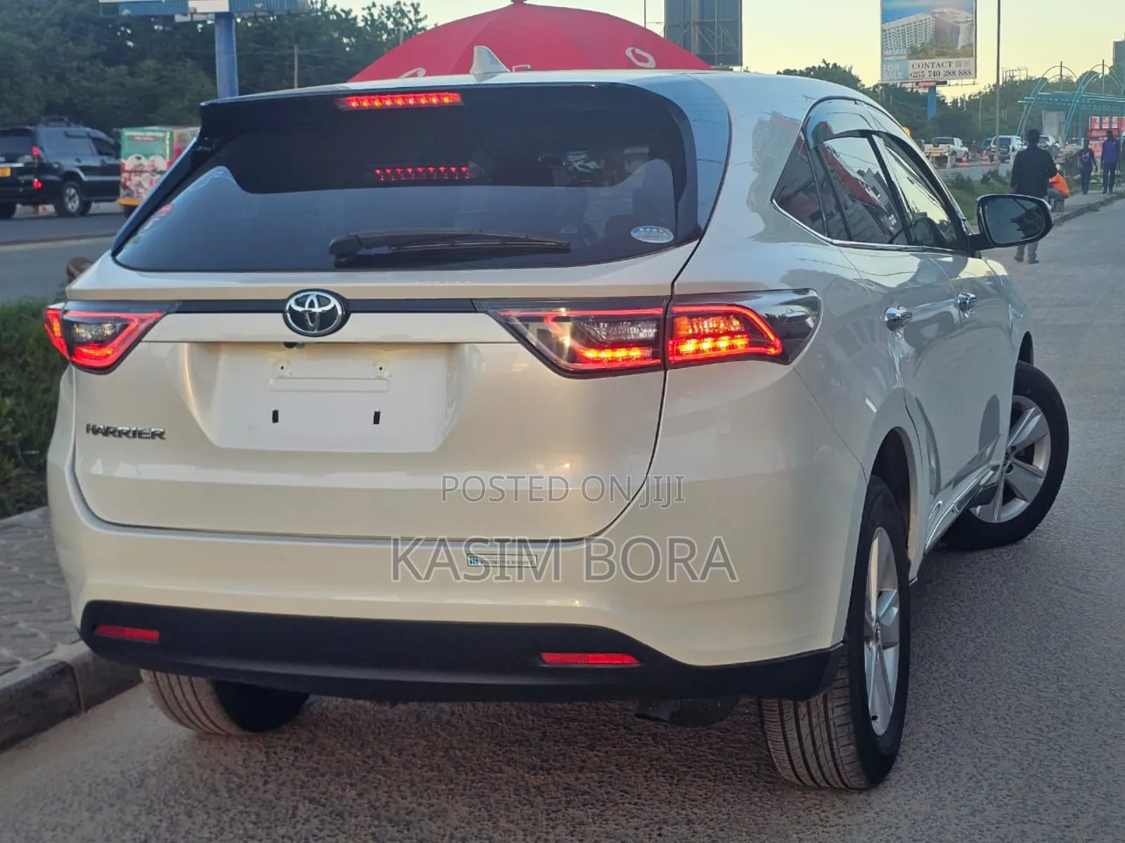 Toyota Harrier 2.0 2016 White