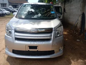 Toyota Noah 2008 Silver