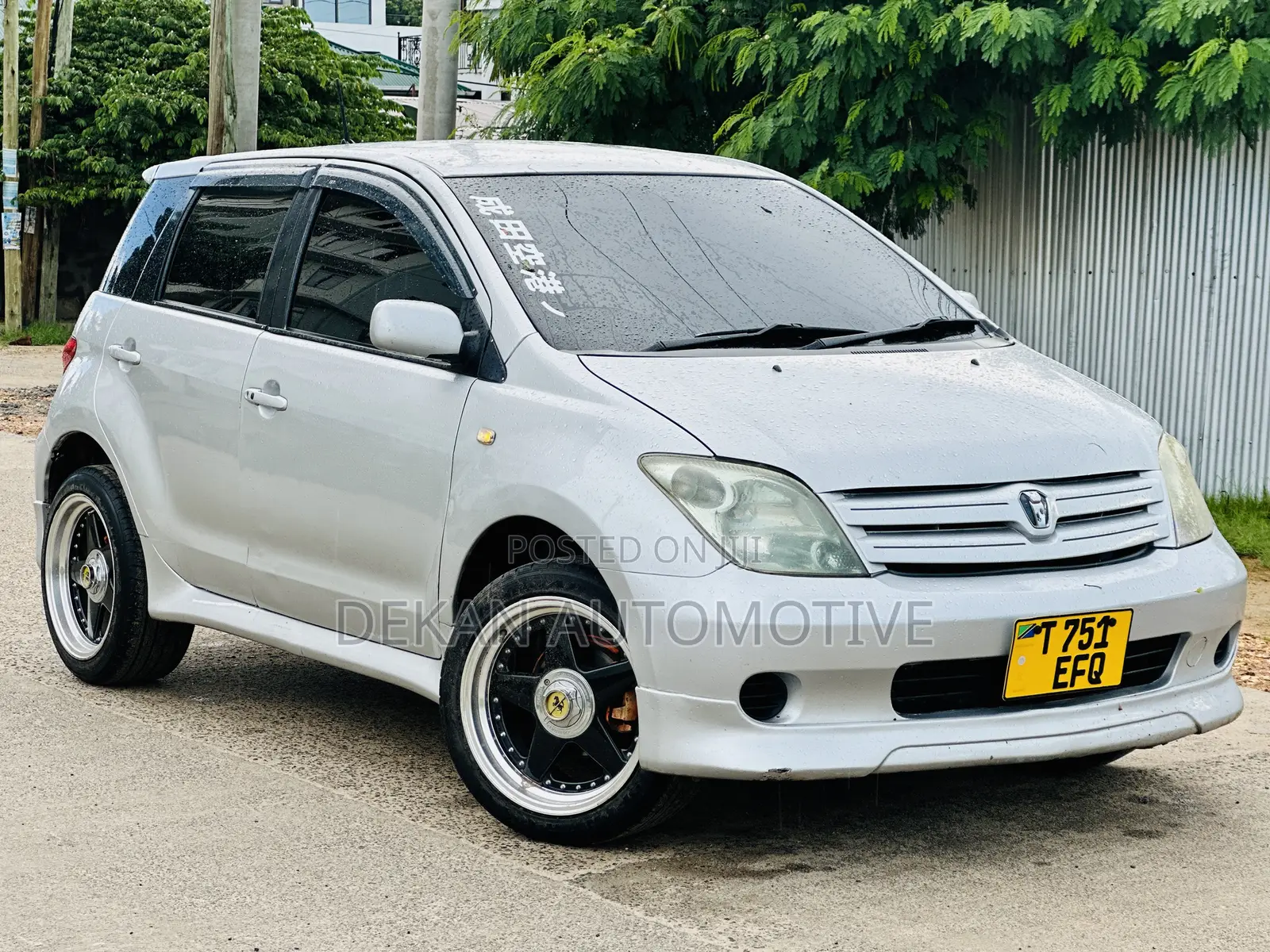 Toyota IST 2004 Silver