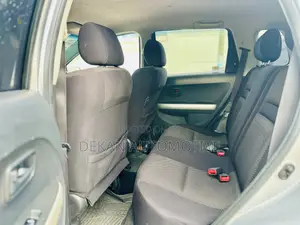 Toyota IST 2004 Silver
