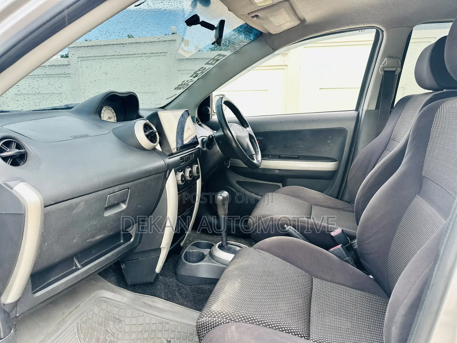 Toyota IST 2004 Silver