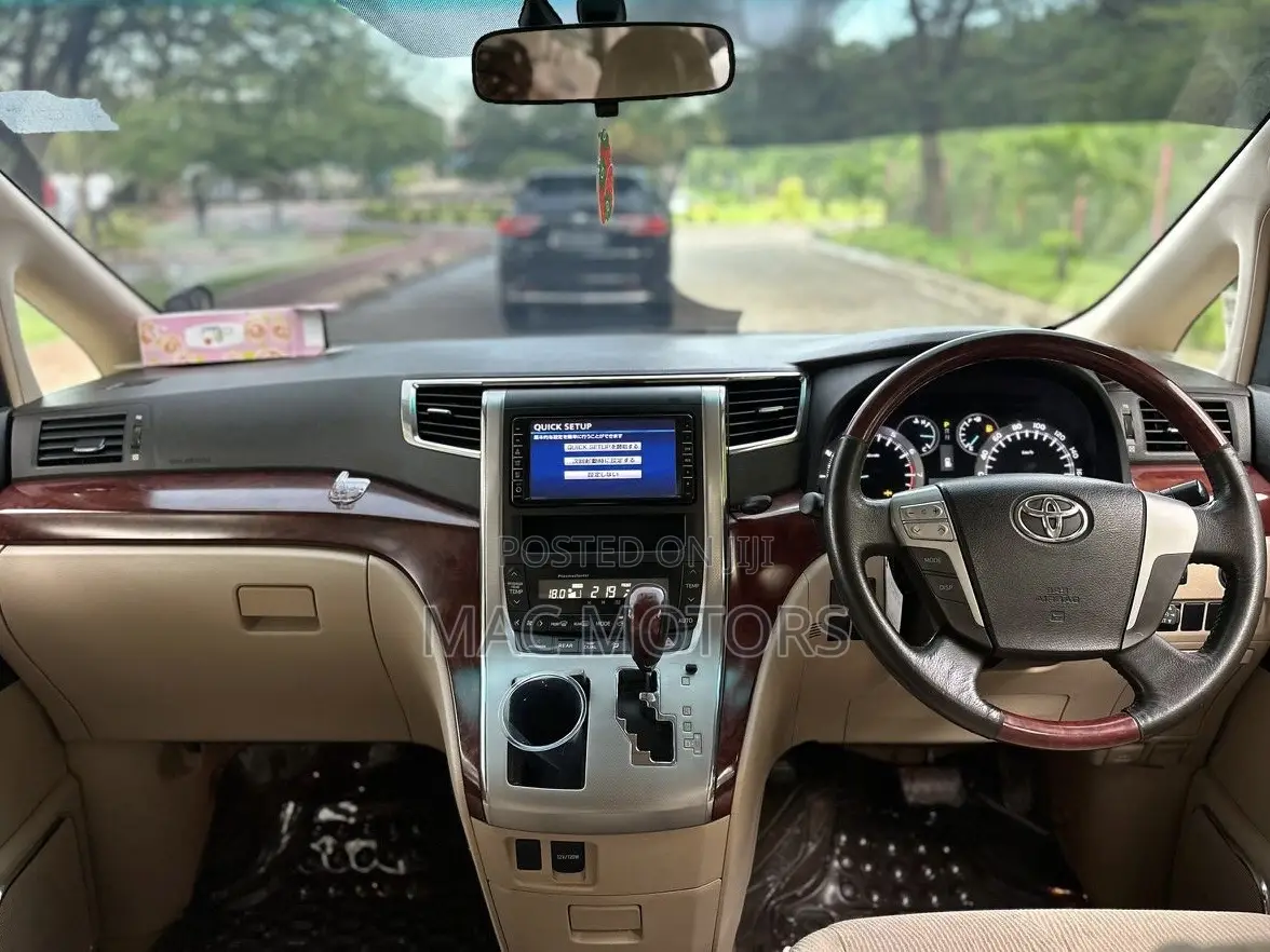 Toyota Alphard 2011 Black