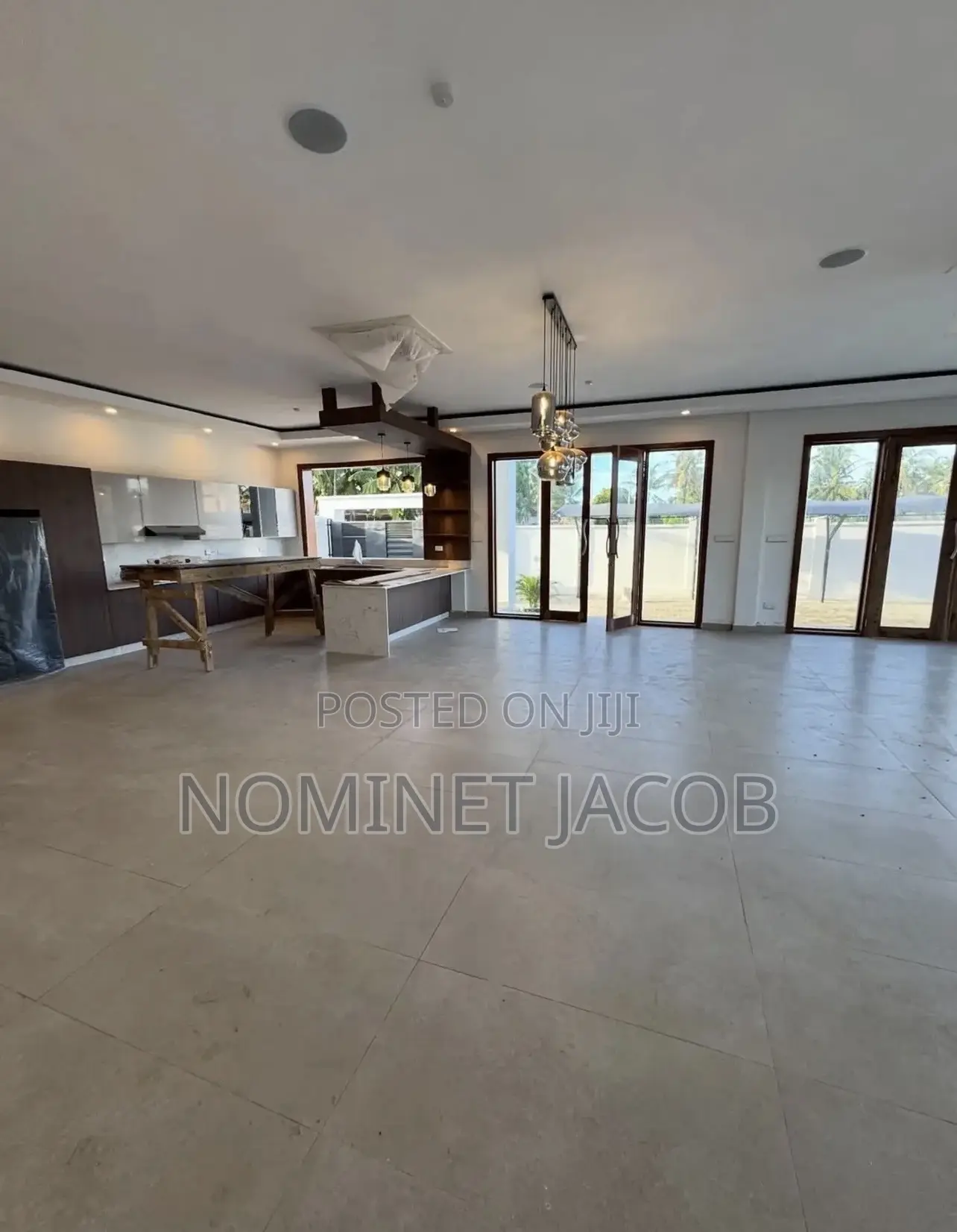 5bdrm House in Kigamboni Dar Es for sale