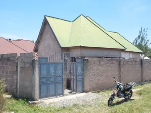 3bdrm House in Nyamongoro for sale