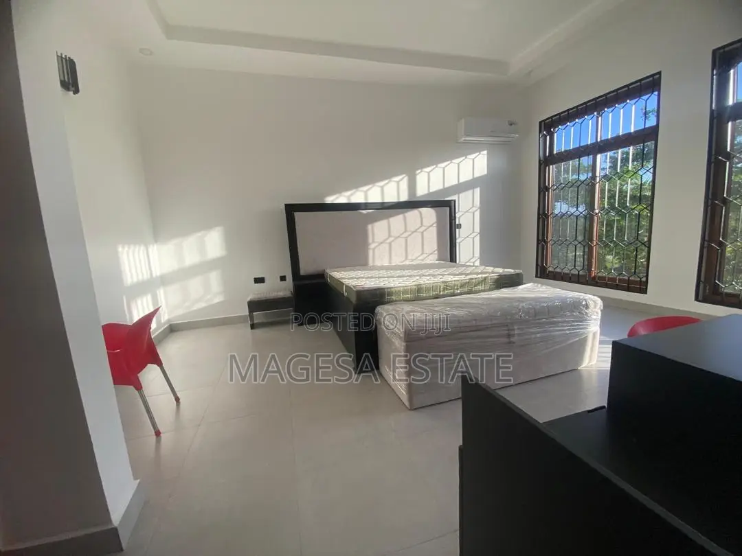 5bdrm House in Gezaulole, Kigamboni for sale