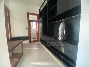 5bdrm House in Gezaulole, Kigamboni for sale