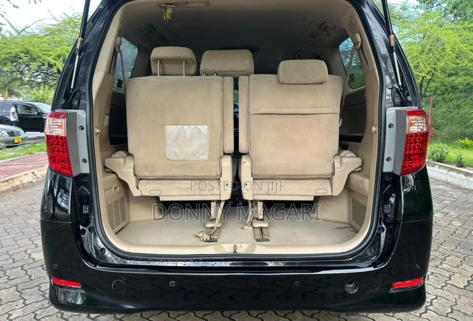 Toyota Alphard 2011 Black