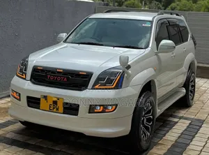 Toyota Land Cruiser Prado 2007 White