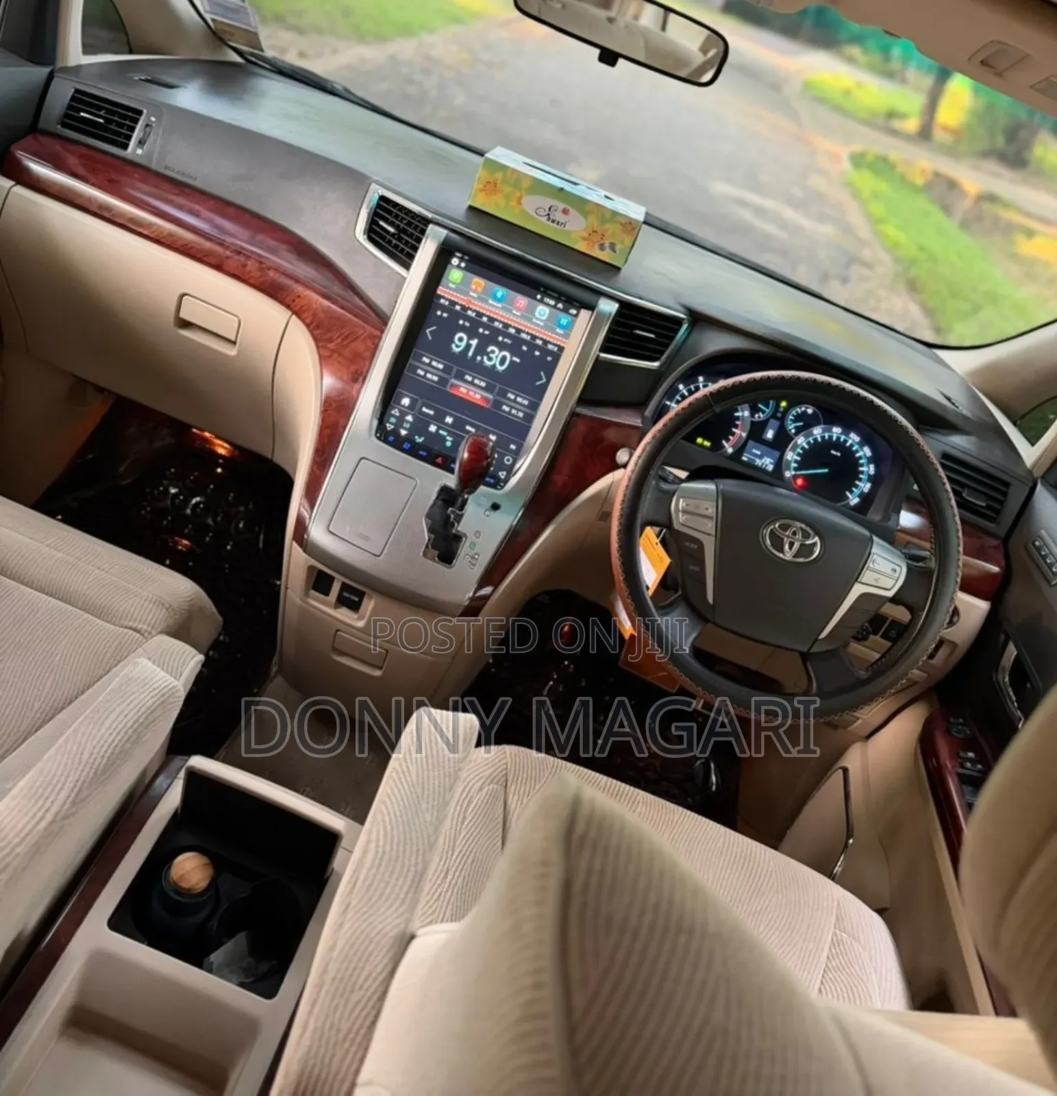 Toyota Alphard 2011 White