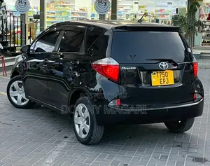 Toyota Ractis 1.5 AWD 2012 Black
