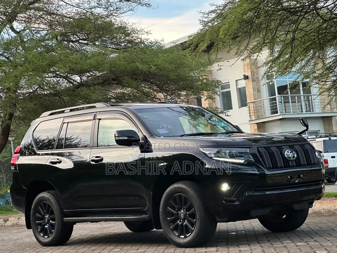 Toyota Land Cruiser Prado 2.7 2023 Black