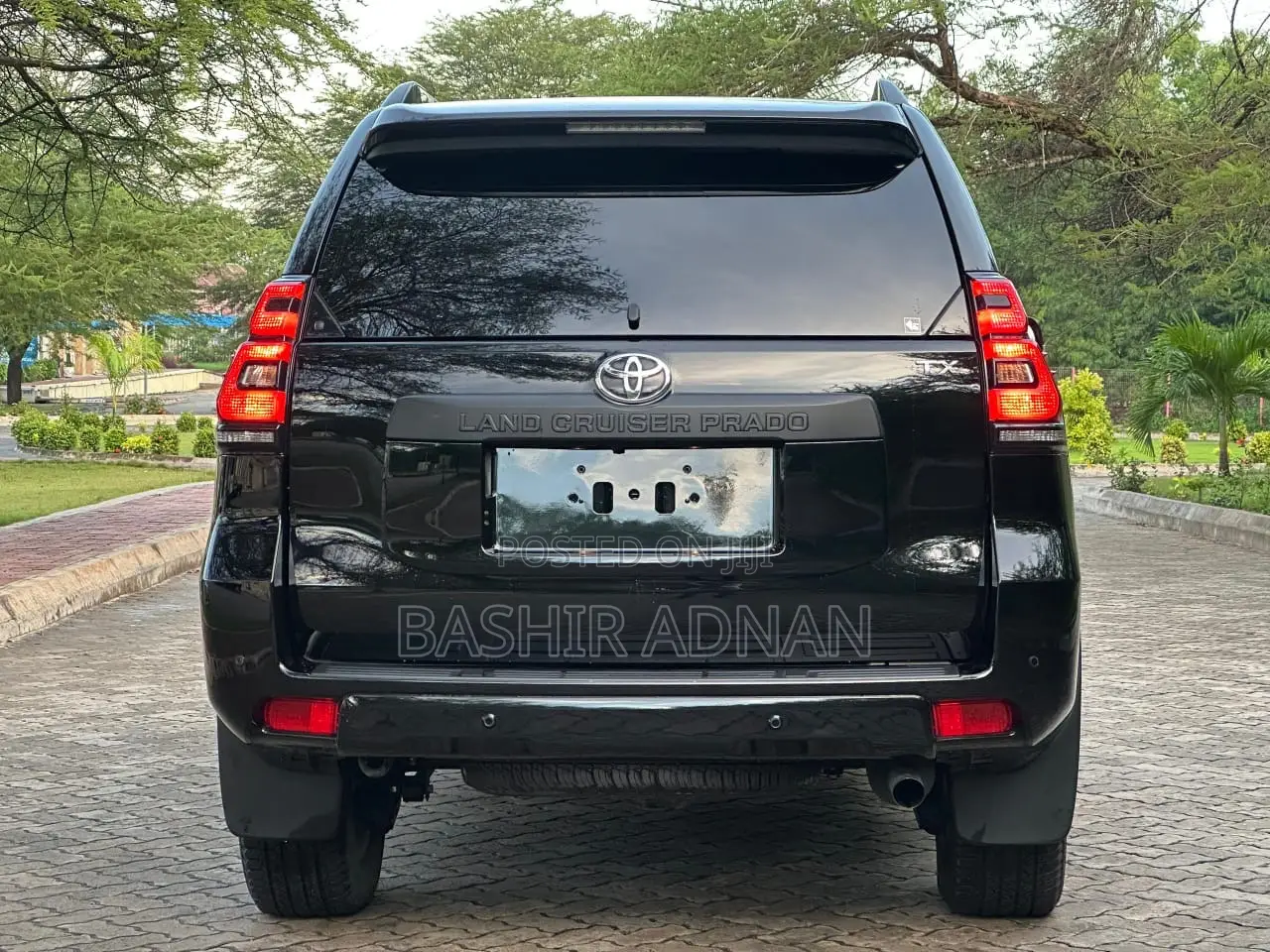 Toyota Land Cruiser Prado 2.7 2023 Black