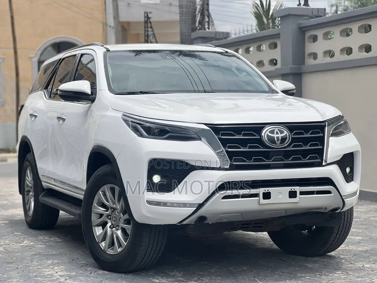 Toyota Fortuner 2.8 D AWD 2020 White