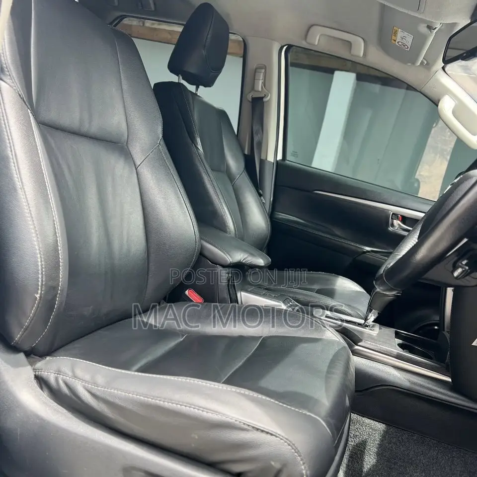 Toyota Fortuner 2.8 D AWD 2020 White