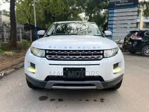 Land Rover Range Rover Evoque Dynamic 4x4 (2.0L 4cyl 9A) 2014 White