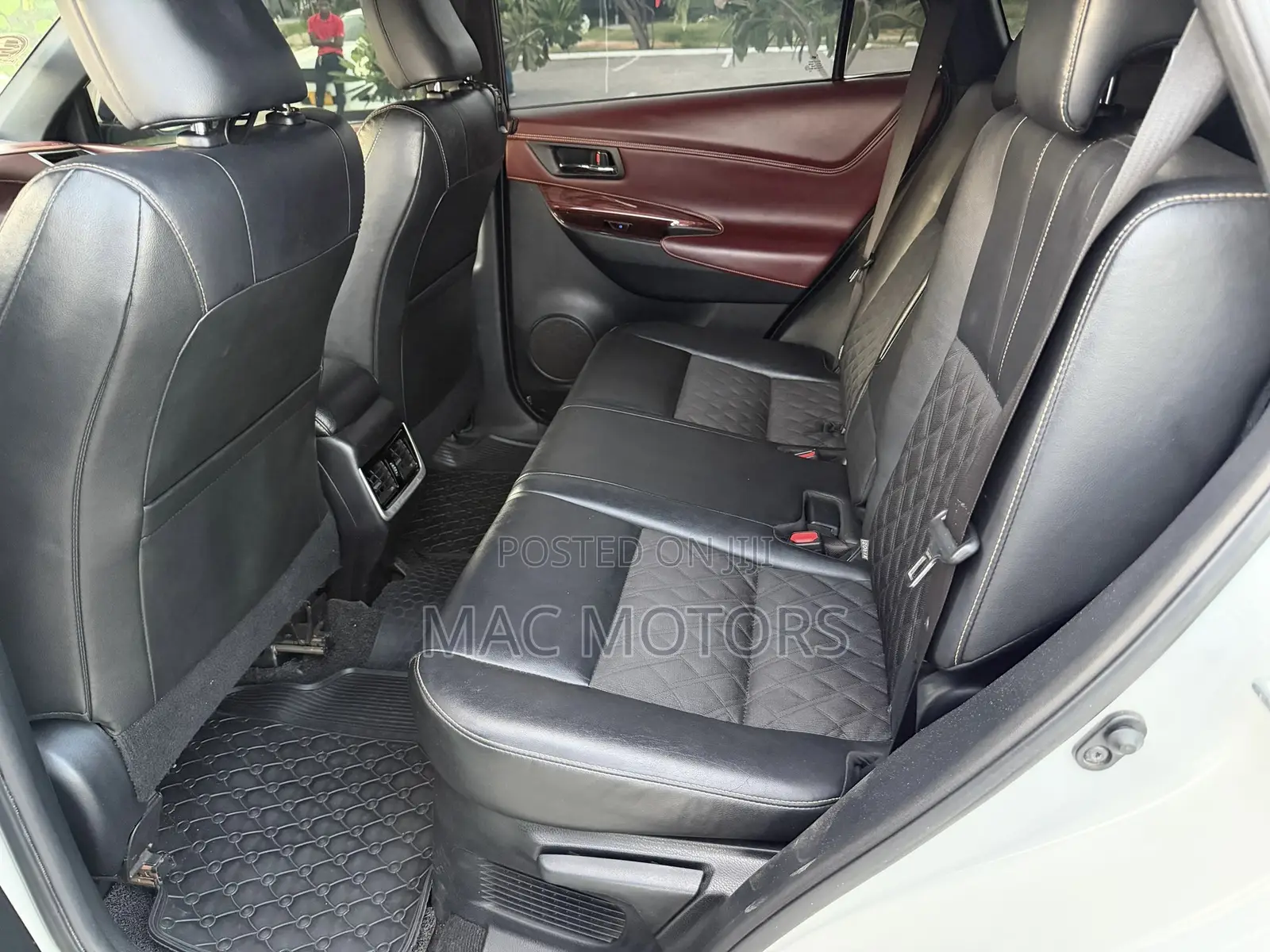 Toyota Harrier 2.0 2015 White