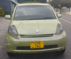 Toyota Passo 2004 Green