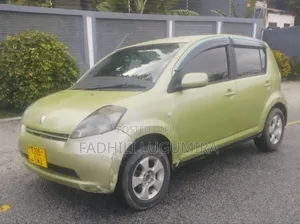 Toyota Passo 2004 Green