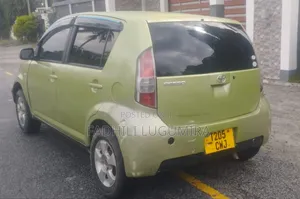 Toyota Passo 2004 Green