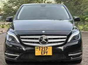 Mercedes-Benz B-Class B180 Petrol 2013 Black