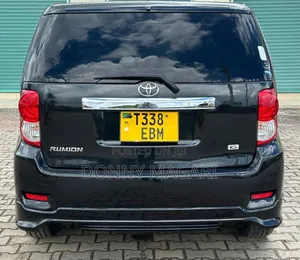 Toyota Corolla Rumion 2009 Black