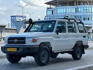 Toyota Land Cruiser 79 Series 2013 White