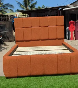 Bubble Bed Stylist Size 5/6
