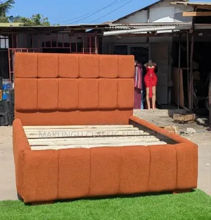 Bubble Bed Stylist Size 5/6