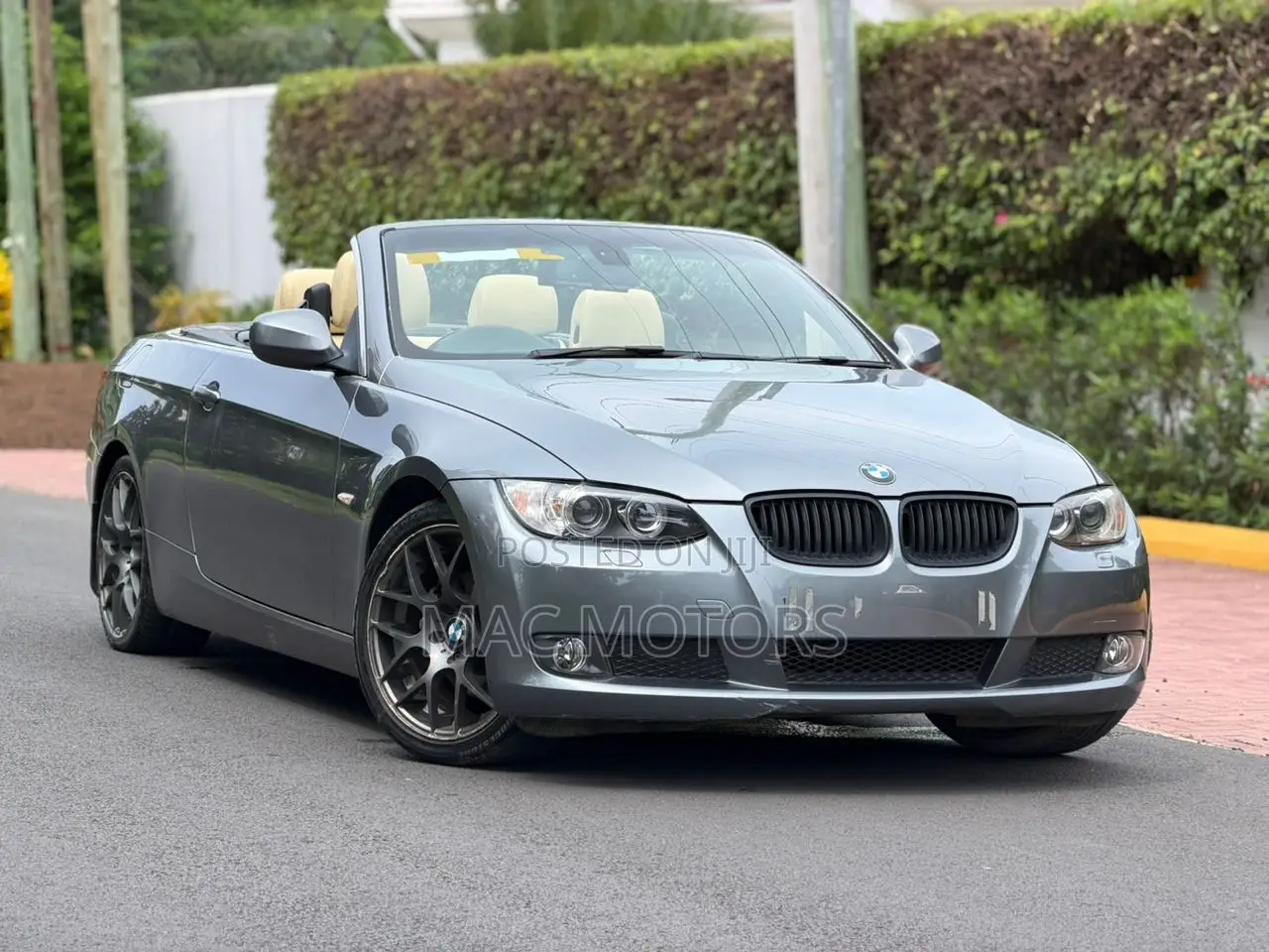 BMW 3 Series 325i RWD 2009 Gray