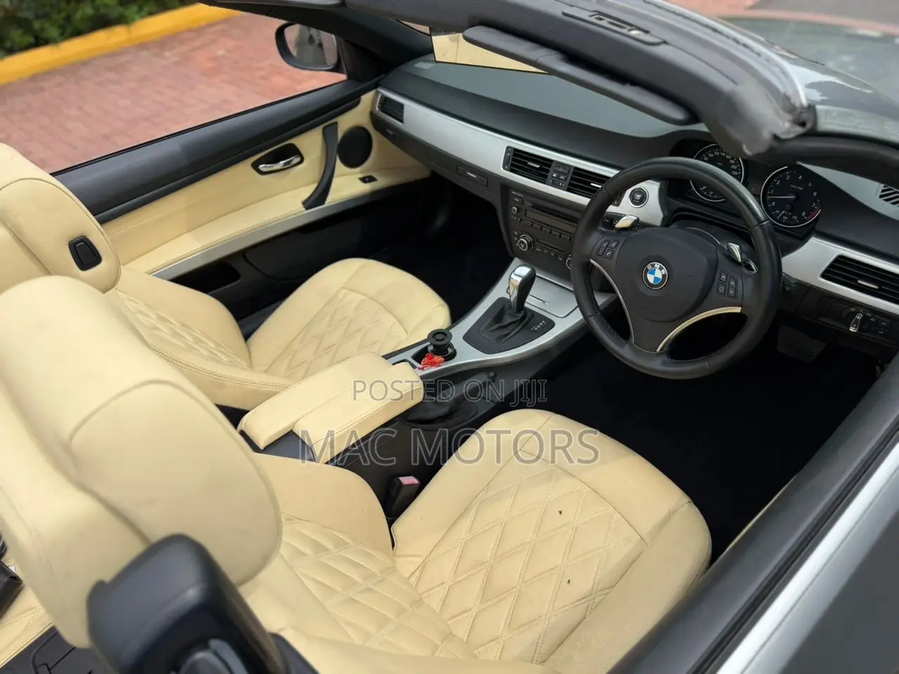 BMW 3 Series 325i RWD 2009 Gray