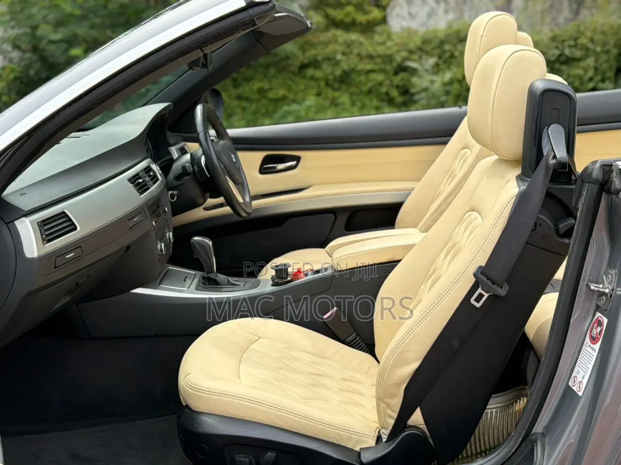 BMW 3 Series 325i RWD 2009 Gray